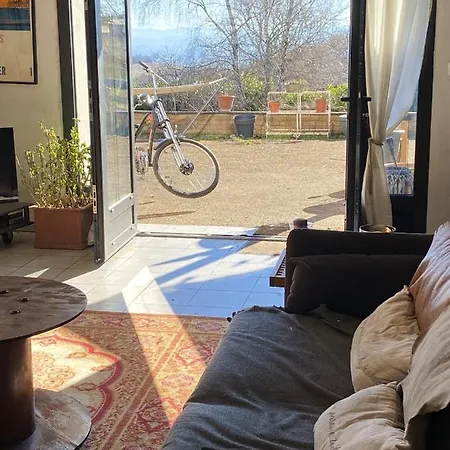 Apartment De 2 Chambres Avec Vue Sur La Piscine Partagee Et Jardin Clos A