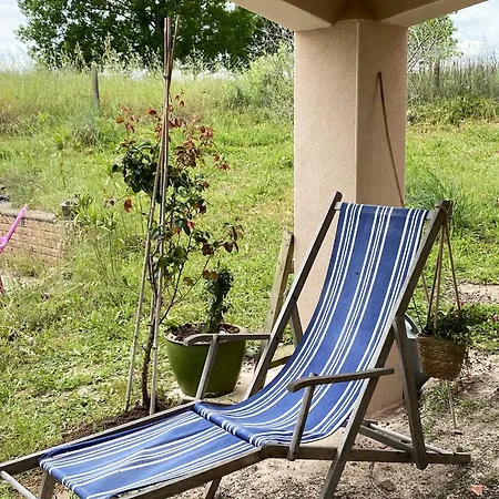 Apartment De 2 Chambres Avec Vue Sur La Piscine Partagee Et Jardin Clos A